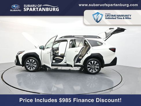 Used 2023 Subaru Outback Limited image 37