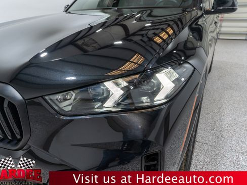 Used 2025 BMW X5 xDrive40i w/ M Sport Package AWD/4WD image 8