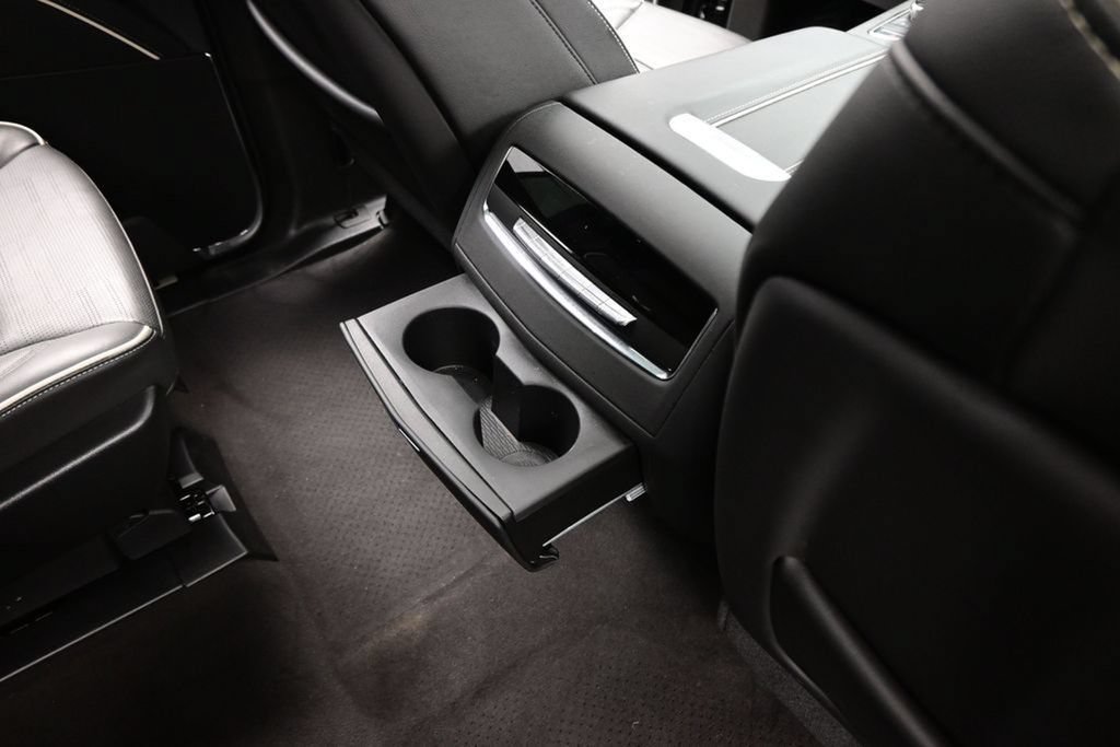Used 2024 Cadillac Escalade Sport w/ Touring Package AWD/4WD image 40