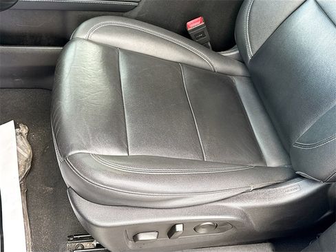 Used 2023 Chevrolet Suburban LT image 21