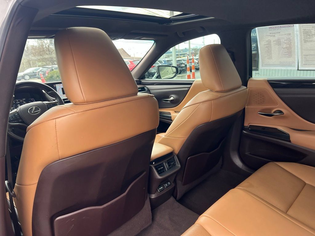 Used 2019 Lexus ES 350 w/ Premium Package FWD image 19
