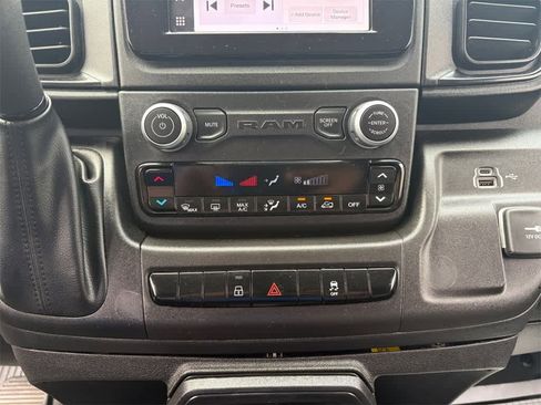 Used 2025 RAM ProMaster 2500 w/ Convenience Group image 19