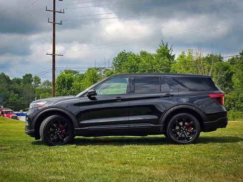 Used 2022 Ford Explorer ST w/ Equipment Group 401A AWD/4WD image 6