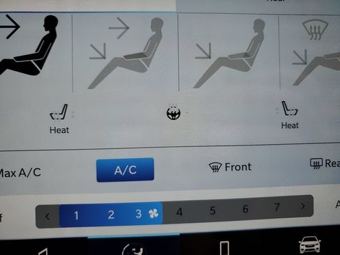 New 2026 Chrysler Voyager LX FWD image 25