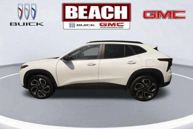 Used 2025 Chevrolet Trax RS FWD image 6