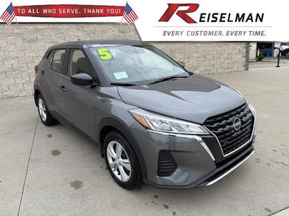 Certified 2025 Nissan Kicks Play S