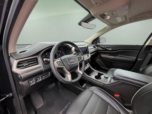 Used 2023 GMC Acadia Denali w/ Denali Technology Package AWD/4WD image 14