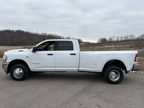 Used 2024 RAM 3500 Big Horn image 2