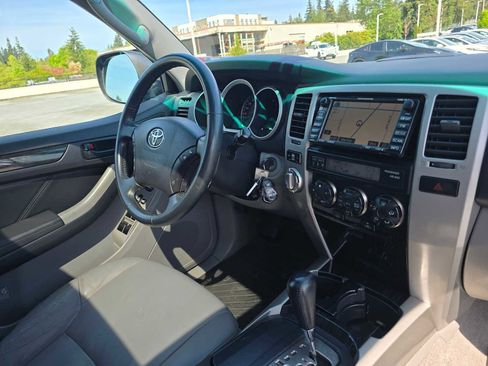 Used 2008 Toyota 4Runner Limited AWD/4WD image 10