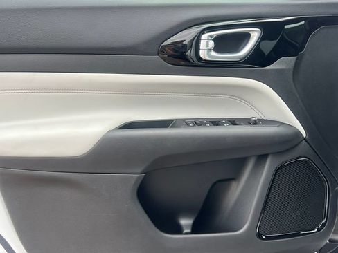 New 2026 Jeep Compass Limited AWD/4WD image 12