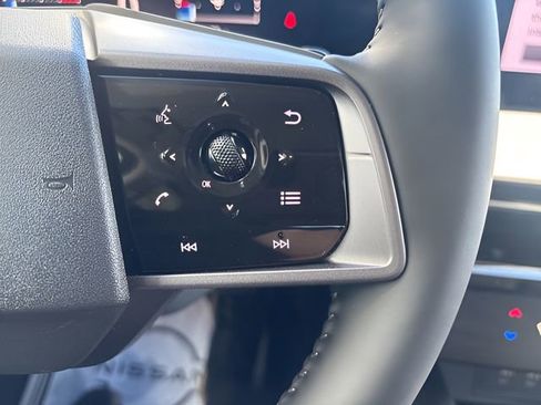 New 2025 Nissan Murano SV image 20