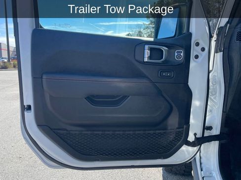 Used 2021 Jeep Gladiator Mojave image 12