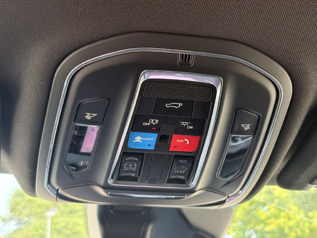 New 2026 Jeep Grand Cherokee 2WD image 22