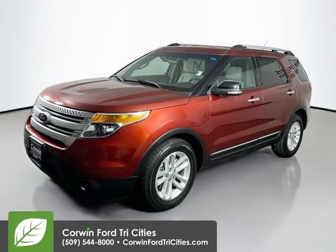 Used 2014 Ford Explorer XLT FWD image 5