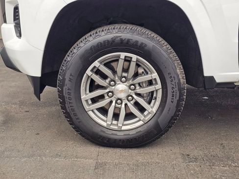 Used 2023 Chevrolet Colorado LT w/ LT Convenience Package II image 9