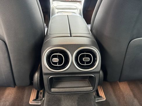Used 2024 Mercedes-Benz C 300 Sedan image 64
