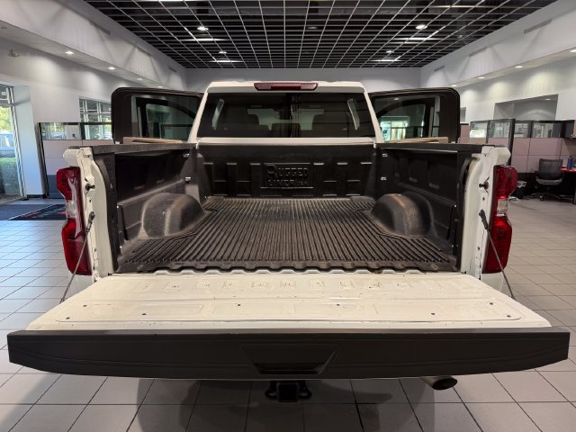 Used 2024 Chevrolet Silverado 2500 LT AWD/4WD image 10