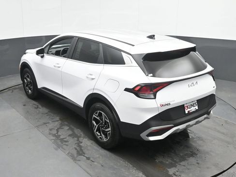 Used 2025 Kia Sportage LX AWD/4WD image 39