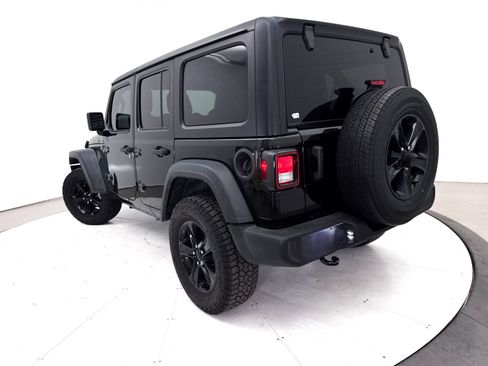 Used 2022 Jeep Wrangler Unlimited Sport AWD/4WD image 2
