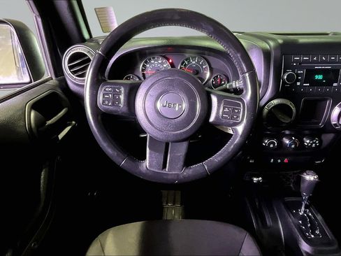 Used 2017 Jeep Wrangler Sport AWD/4WD image 8
