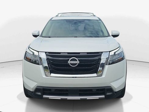 Used 2025 Nissan Pathfinder Platinum w/ Cargo Package FWD image 12