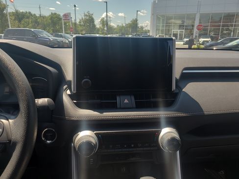 Certified 2025 Toyota RAV4 XLE AWD/4WD image 19