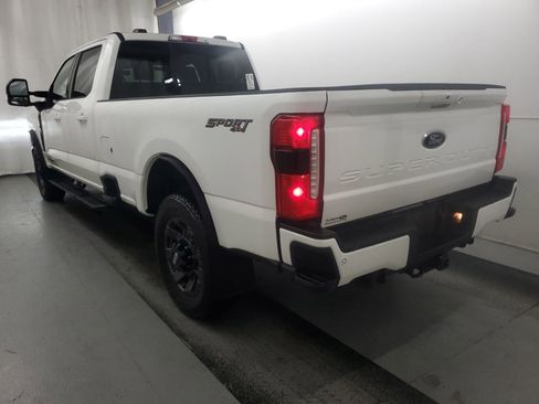 Used 2024 Ford F350 Lariat w/ Lariat Ultimate Package AWD/4WD image 3