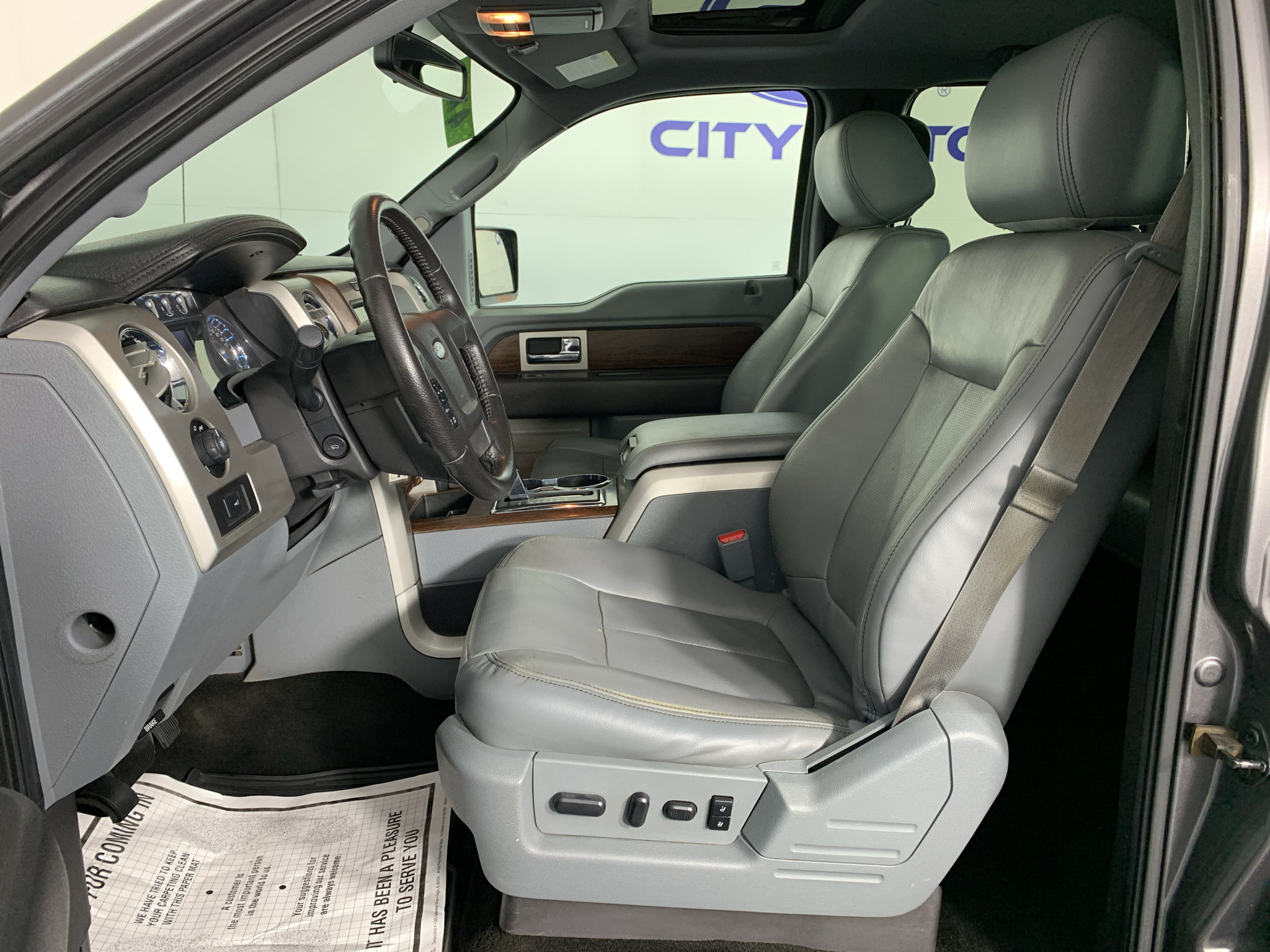 Used 2014 Ford F150 Lariat w/ Equipment Group 502A Luxury AWD/4WD image 13