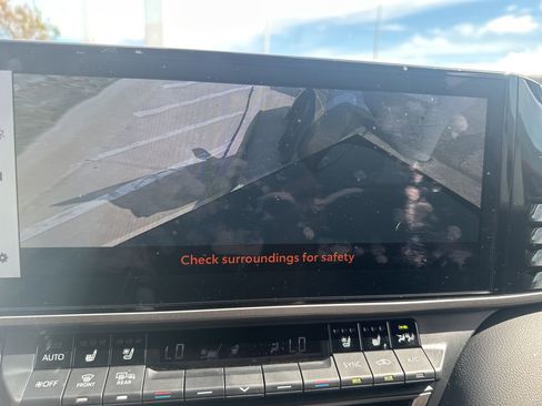 Used 2025 Toyota Camry XSE w/ Premium Plus Package image 6