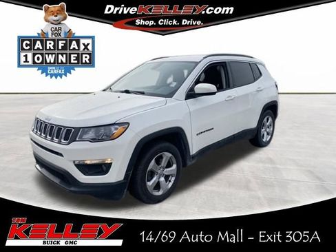 Used 2018 Jeep Compass Latitude w/ Cold Weather Group FWD image 1