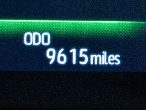 Used 2025 Toyota Sienna XLE image 27