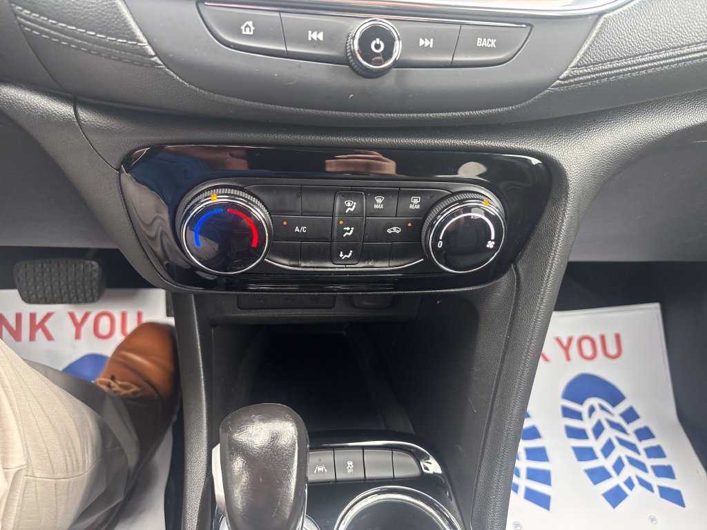 Used 2021 Buick Encore GX Preferred FWD image 23
