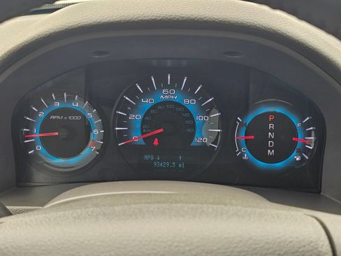 Used 2010 Ford Fusion SEL FWD image 17