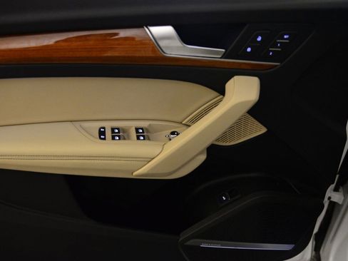 Certified 2023 Audi Q5 2.0T Premium Plus w/ Premium Plus Package image 9