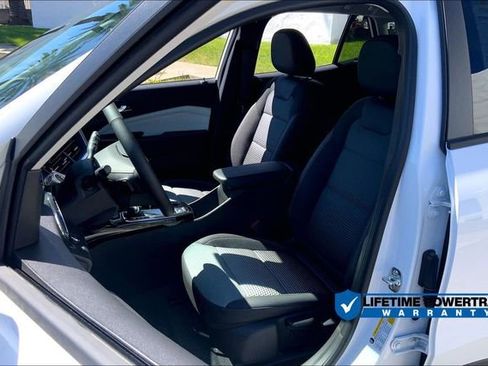 New 2025 Chevrolet Trax LT w/ Driver Confidence Package FWD image 10