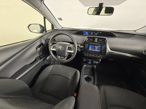 Used 2016 Toyota Prius Two FWD image 20