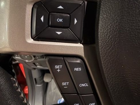 Used 2022 Ford F350 Lariat w/ Lariat Value Package image 23