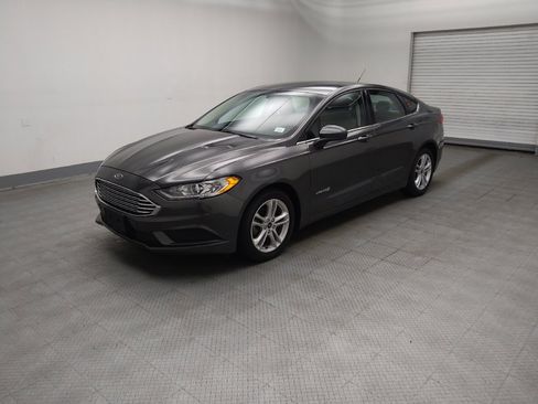 Used 2018 Ford Fusion S FWD image 2