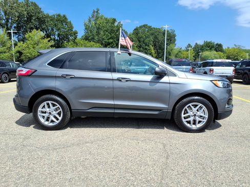 Used 2024 Ford Edge SEL w/ Convenience Package AWD/4WD image 9