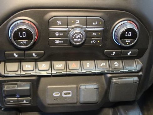 Used 2021 Chevrolet Silverado 1500 LT Trail Boss w/ Convenience Package II AWD/4WD image 27
