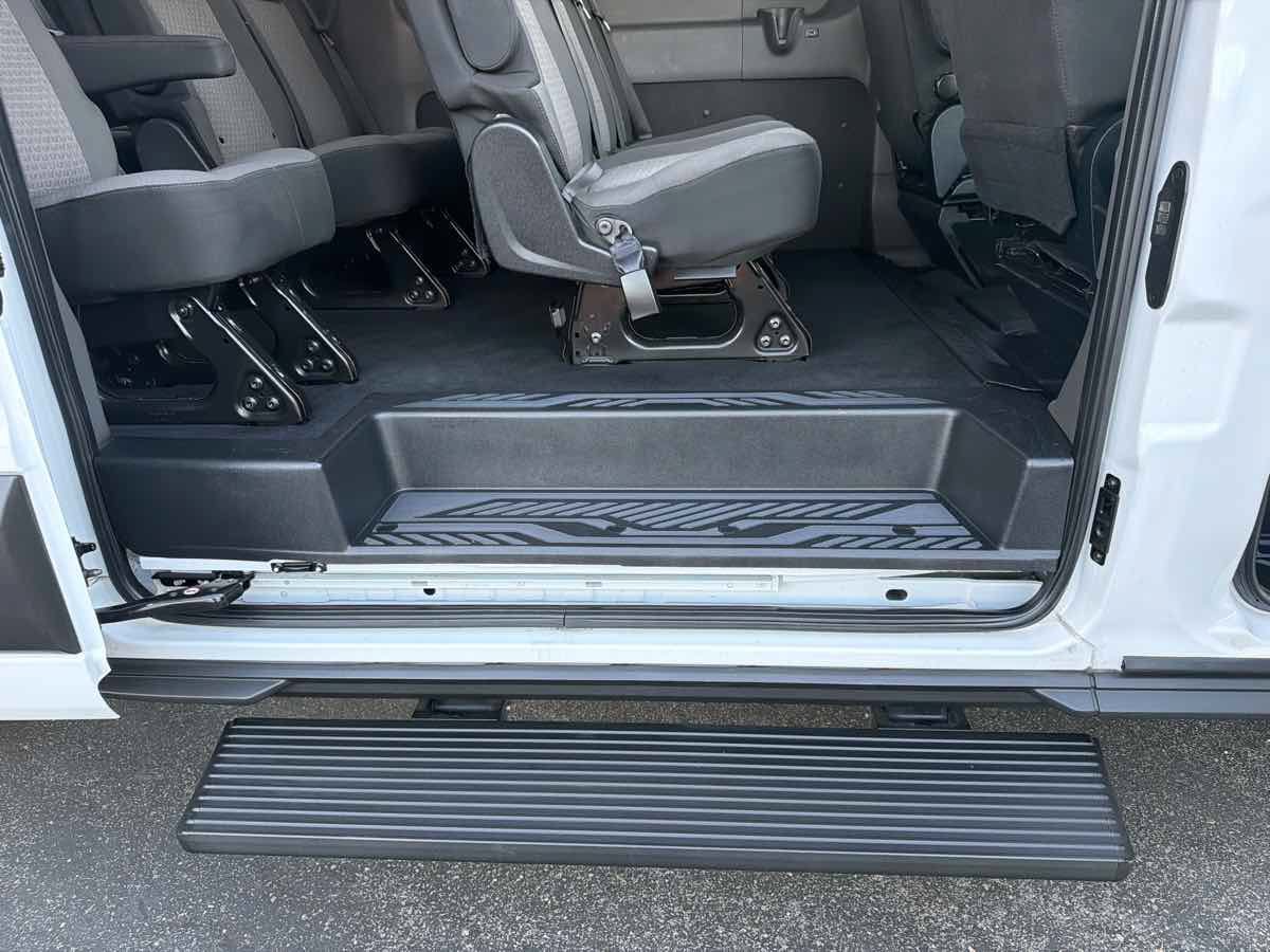 Used 2023 Ford Transit 350 XLT RWD image 22