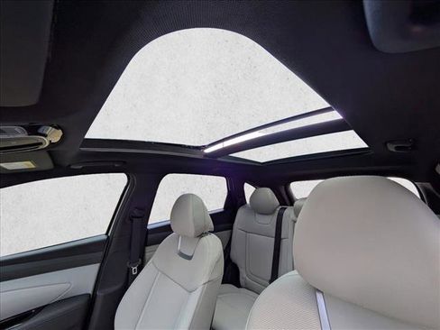 New 2026 Hyundai Tucson Limited image 18