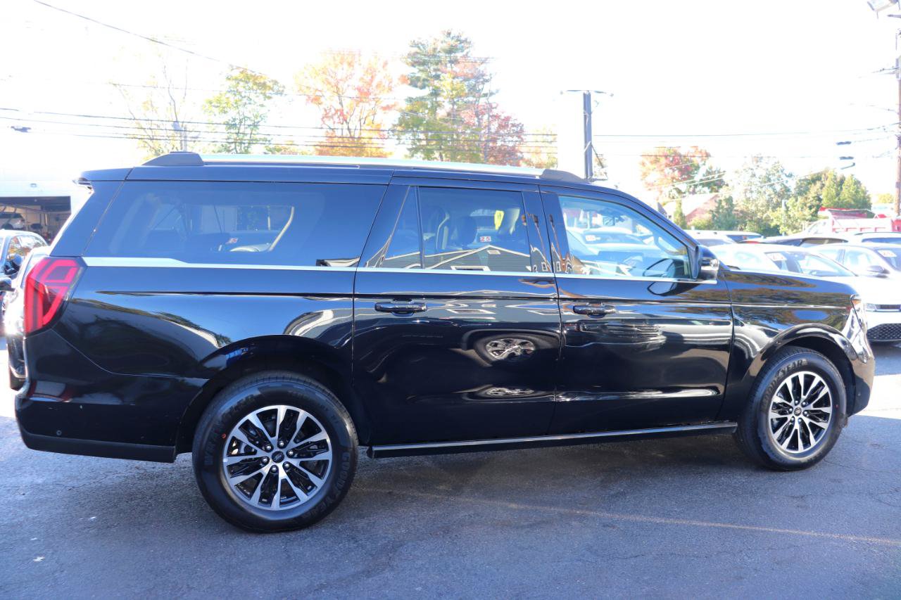 Used 2025 Ford Expedition Max Platinum AWD/4WD image 6
