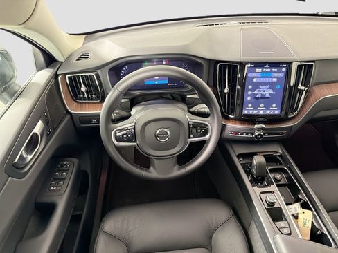 Certified 2023 Volvo XC60 B5 Plus w/ Protection Package Premier FWD image 22