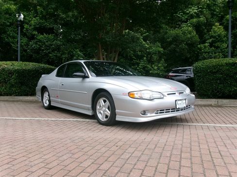 Used 2001 Chevrolet Monte Carlo SS w/ High Sport Appearance Pkg FWD image 3