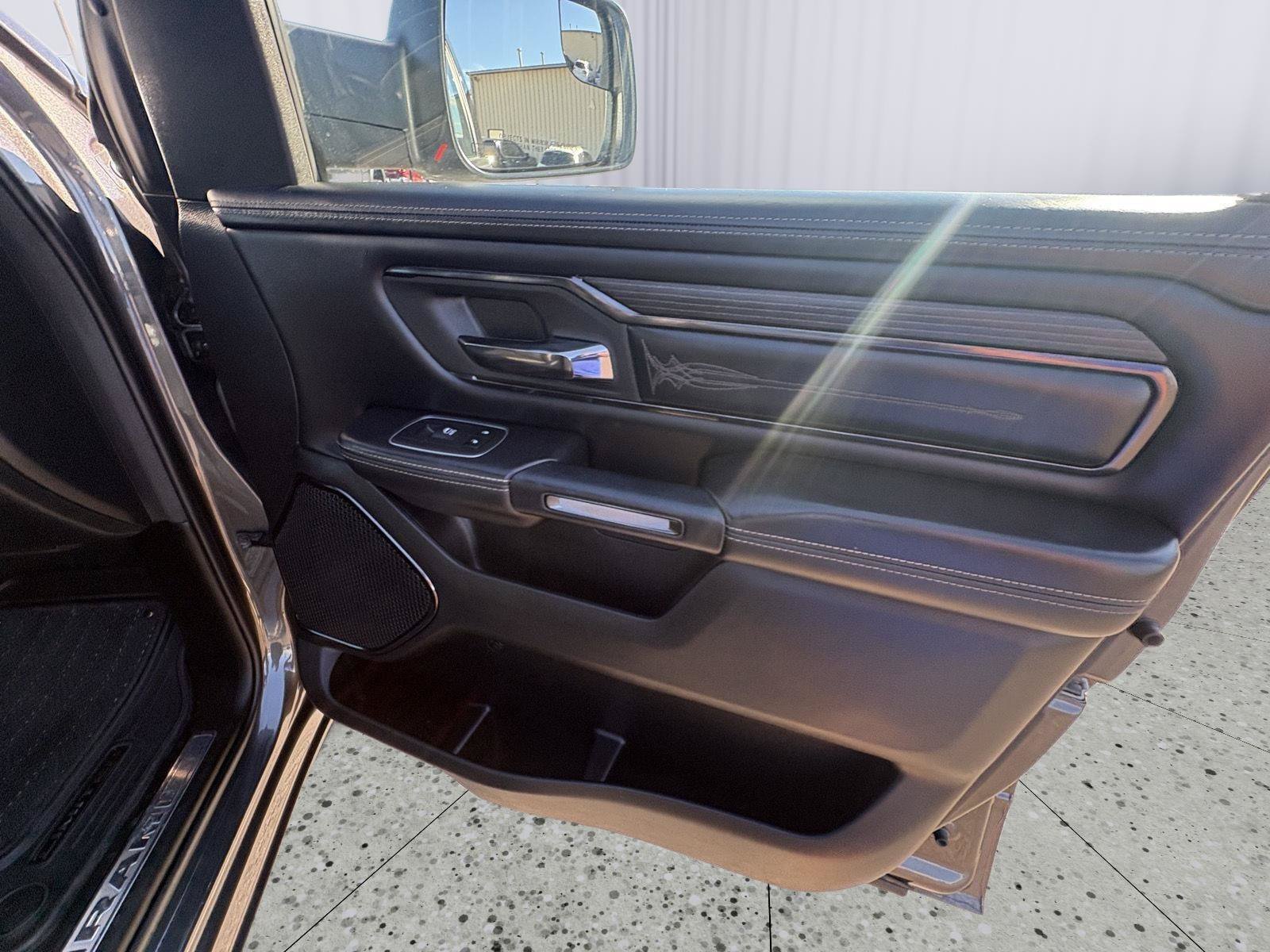Used 2023 RAM 1500 Limited w/ Trailer Tow Group AWD/4WD image 12