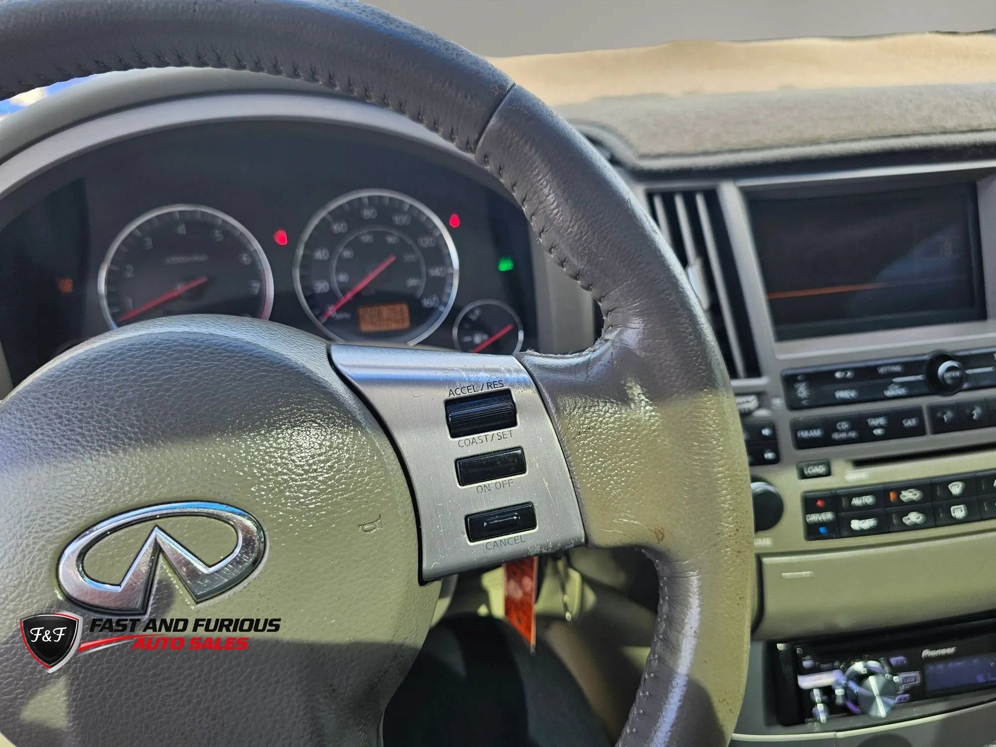 Used 2003 INFINITI FX35 AWD w/ Premium Pkg image 19