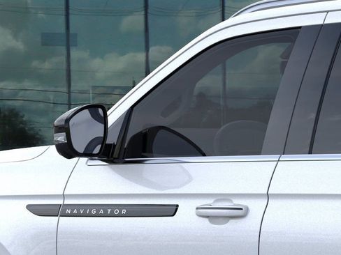 New 2025 Lincoln Navigator Black Label AWD/4WD image 20
