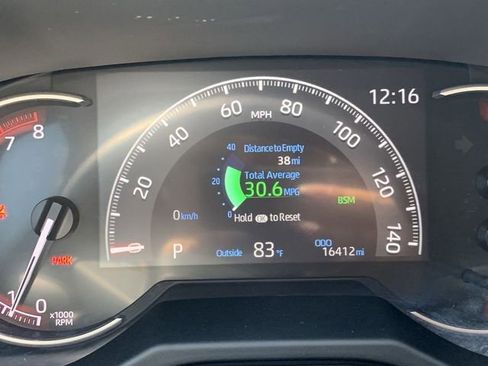 Used 2025 Toyota RAV4 XLE FWD image 20