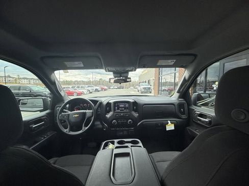 Used 2026 Chevrolet Silverado 1500 Custom w/ Turbomax Blackout Package image 16